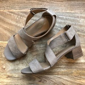 Naturalizer Sandals
